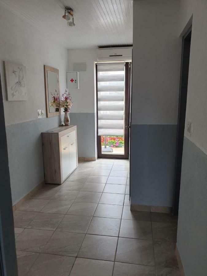 Apartman Laura Smoljanac Εξωτερικό φωτογραφία